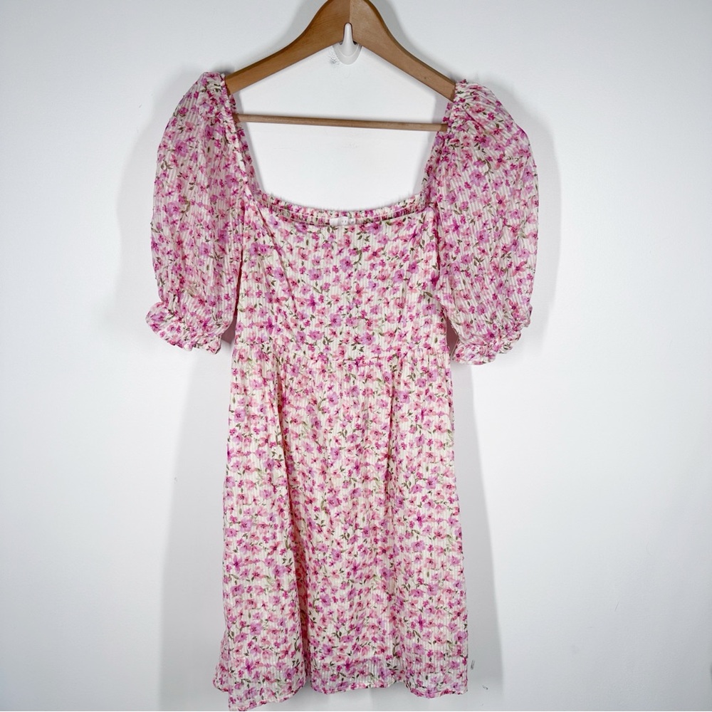 Lush Pretty Floral Mini Dress Size Large Square Neck Smocked Pink Romantic Z22